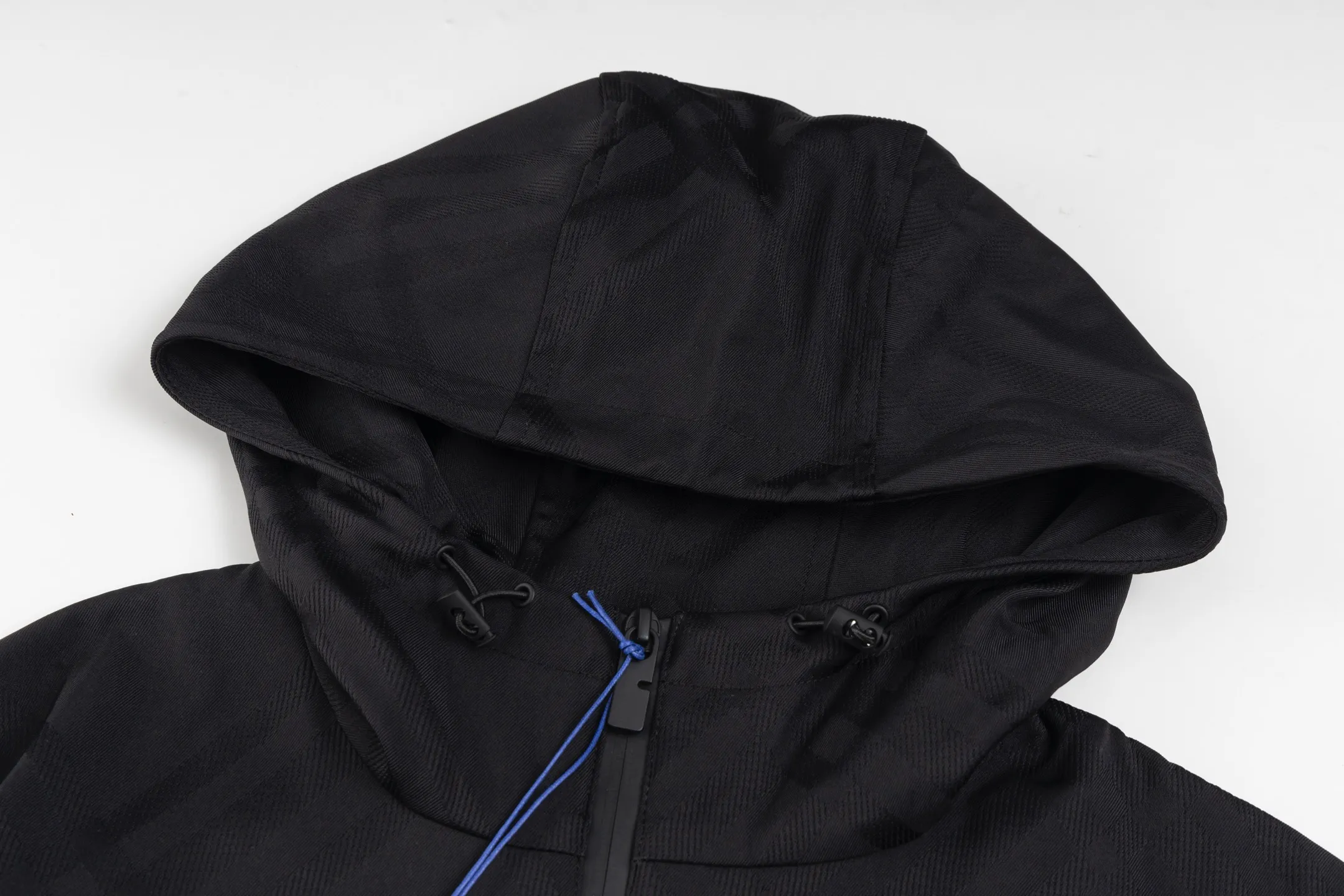 BBR 。 1.14g/CM³， 20%。 Wear-Resistant ， 。 ， 。 ， 0.01 ， ， 。 CAD ， 1000rpm 8798 。 ， ，±0.1mm 。 Size:S-M-L-XL